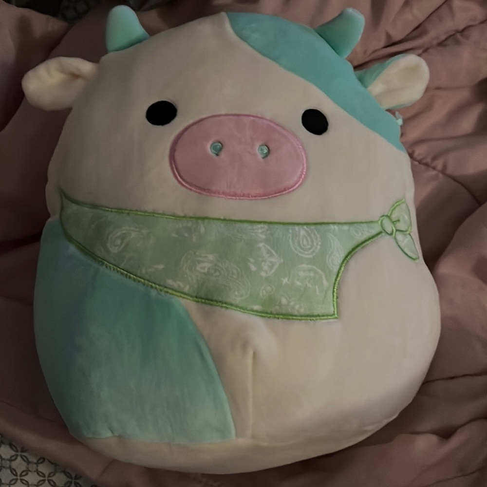 Belana 11 inch Squishmallow